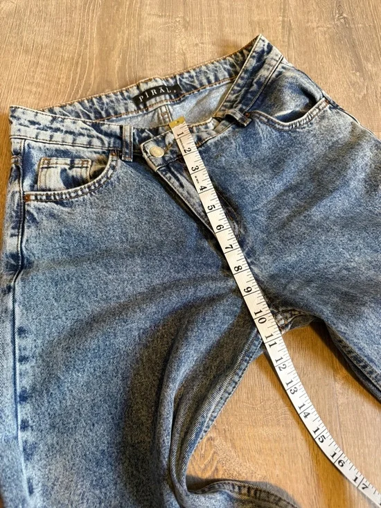 Piral Cross Button Straight Jeans – Size S - Picture 7 of 12